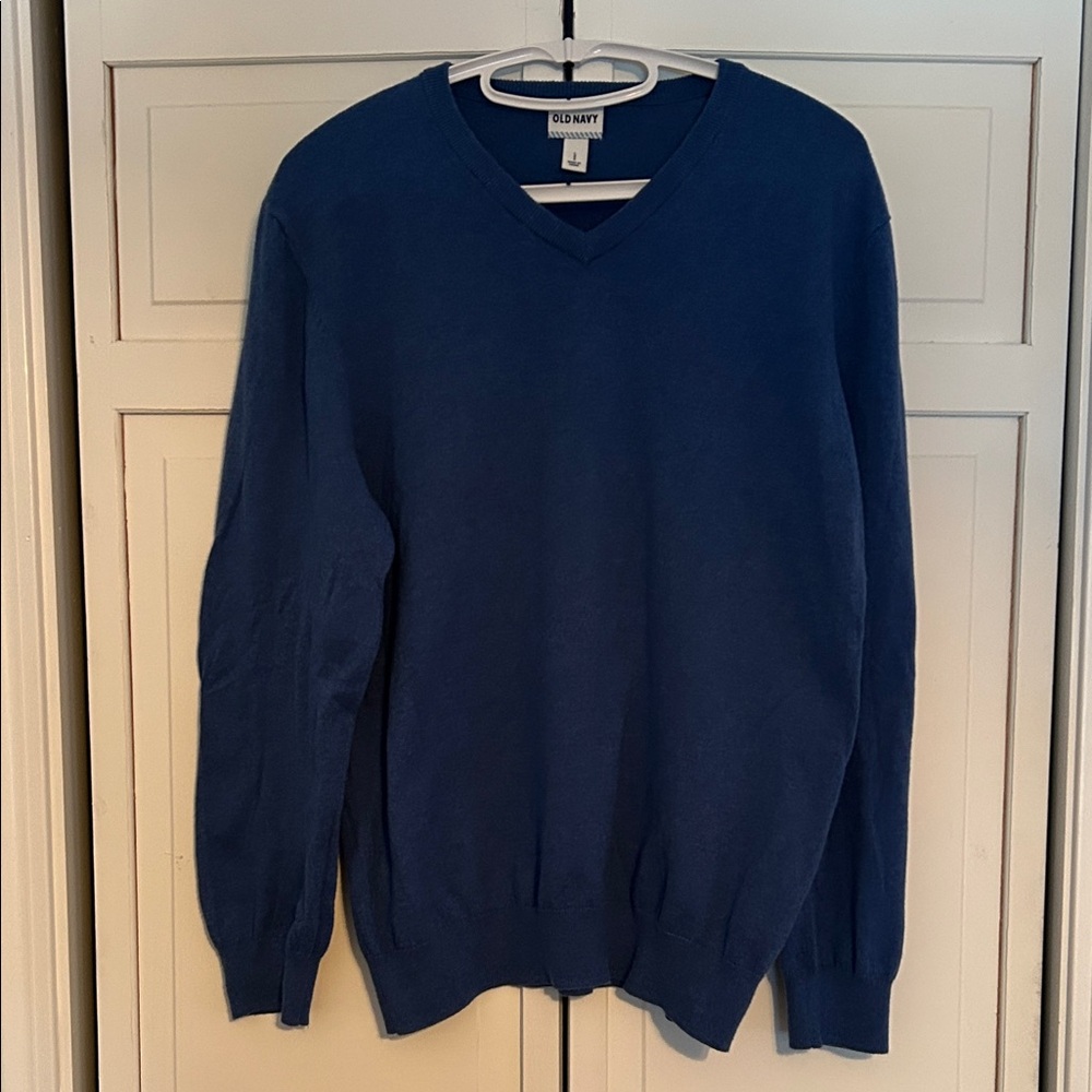 Old Navy men’s large Blue V-Neck Sweater